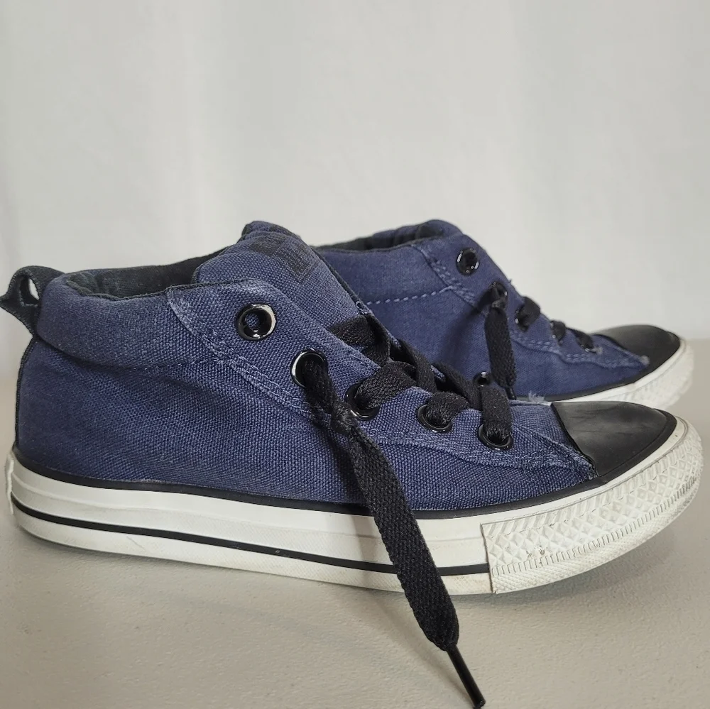 Converse Kids Chuck Taylor All Star Sneaker - Size 1